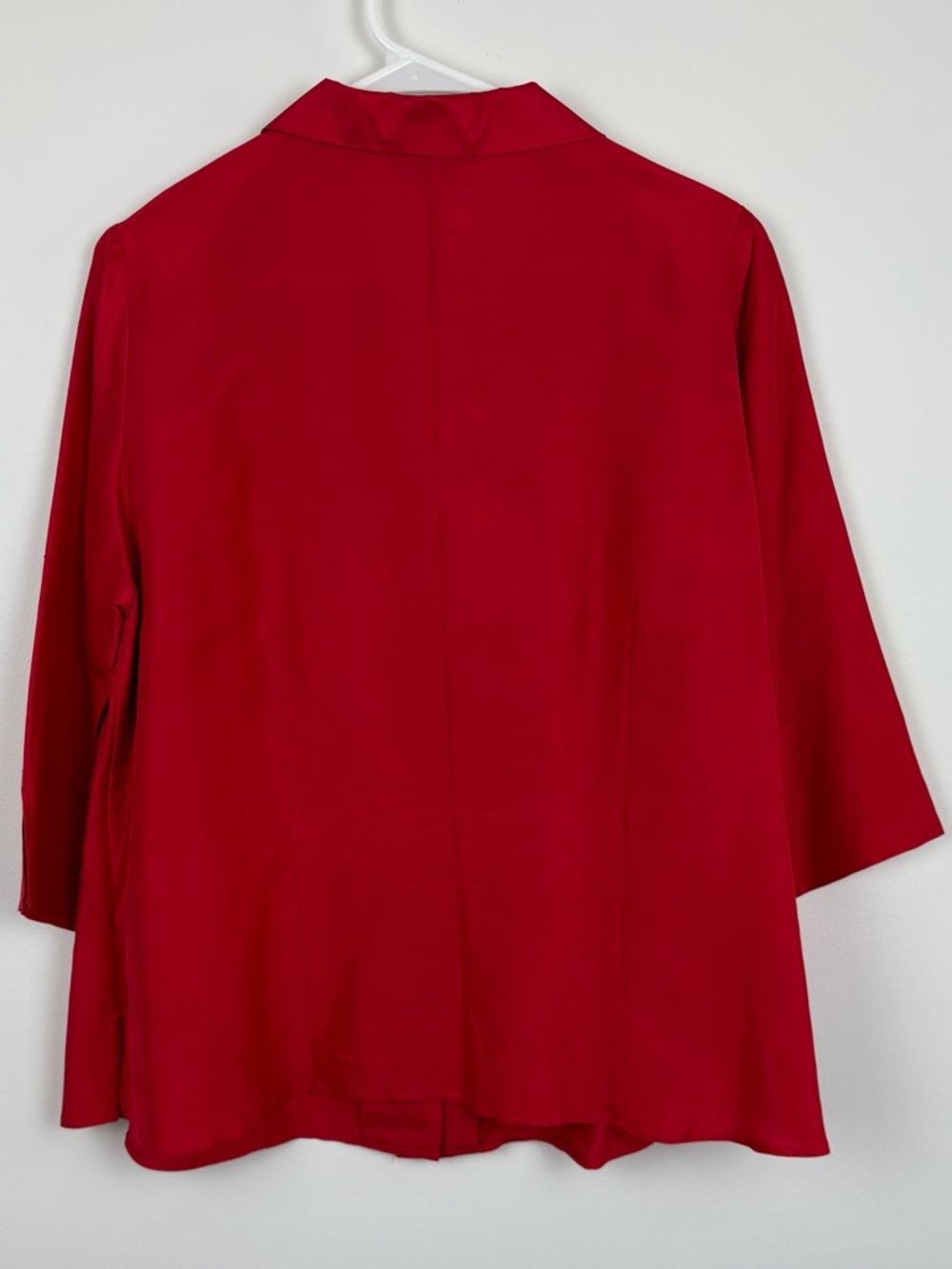 Vintage Venezia Bright Red Button-Front Blouse 100% Silk size 16 in EUC Y2K - Picture 4 of 6